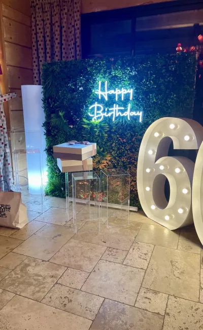 coin cadeaux et photo pour anniversaire