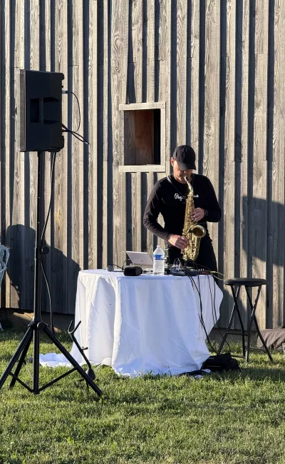 dj & saxophoniste